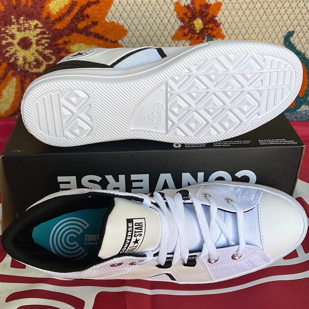 Converse A01168C
CTAS FLUX ULTRA MID WHITE/BLACK/WHITE
Men’s sneakers - Picture 6 of 16